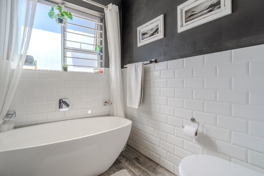 3 Bedroom Property for Sale in Silverglade Western Cape